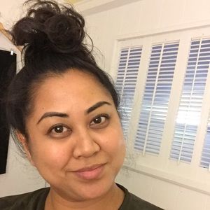 Meet your Posher, Dana